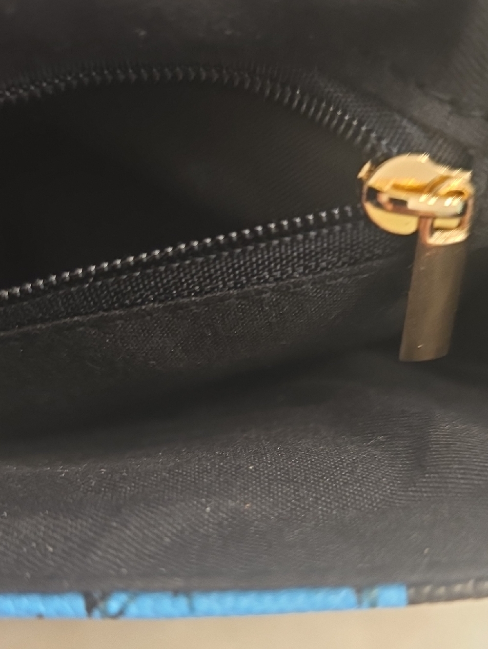 New! 3AM Forever Vegan Leather Graffiti Purse - Picture 10 of 13